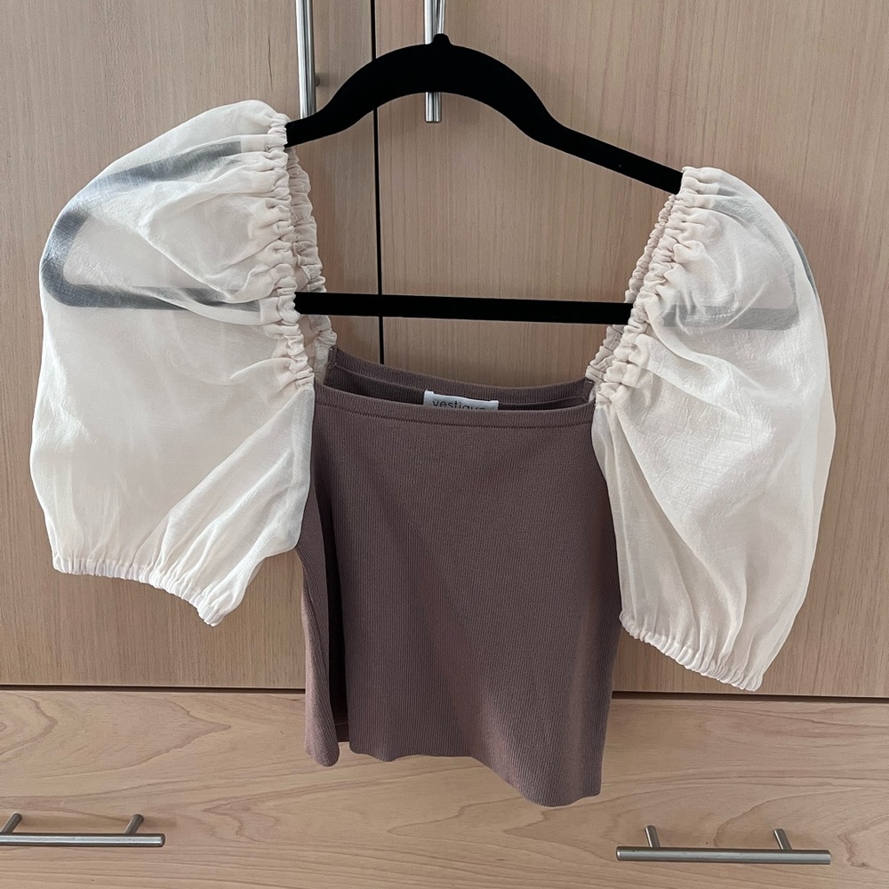 Puff sleeve crop top